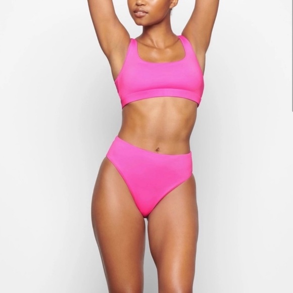 SKIMS Other - NWT SKIMS Swim Tank Bikini Top Taffy Hot Pink Medium